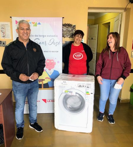 AJALAR EFECTUÓ DONACIÓN PARA GARANTIZAR EL BIENESTAR DE NUESTROS ADULTOS MAYORES